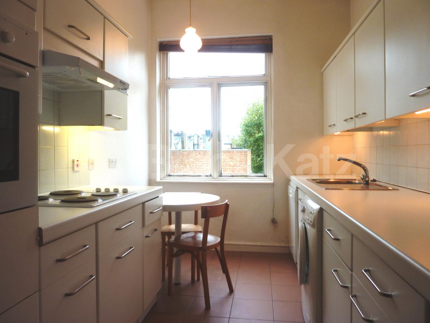 			NEW INSTRUCTION!, 2 Bedroom, 1 bath, 1 reception Flat			 Pratt Street, CAMDEN